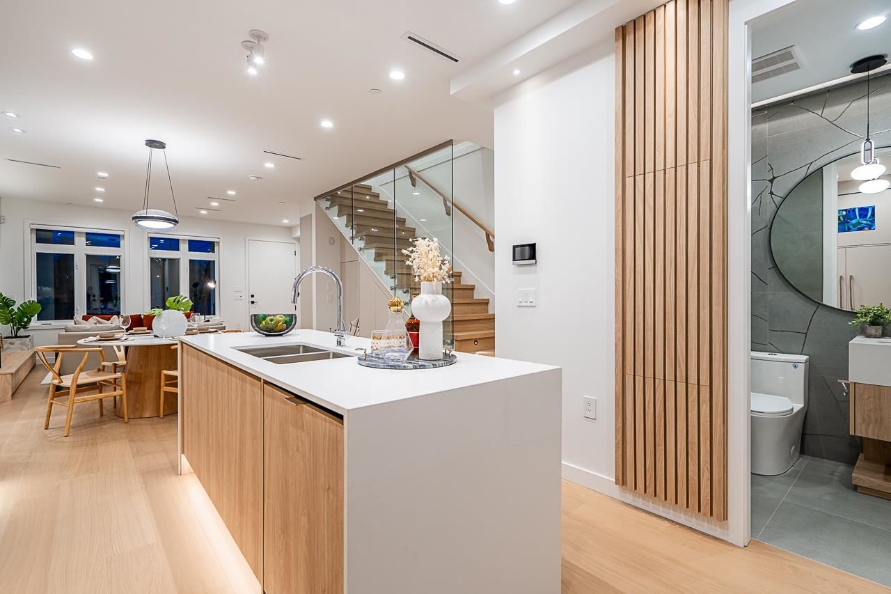 Listing Image 13