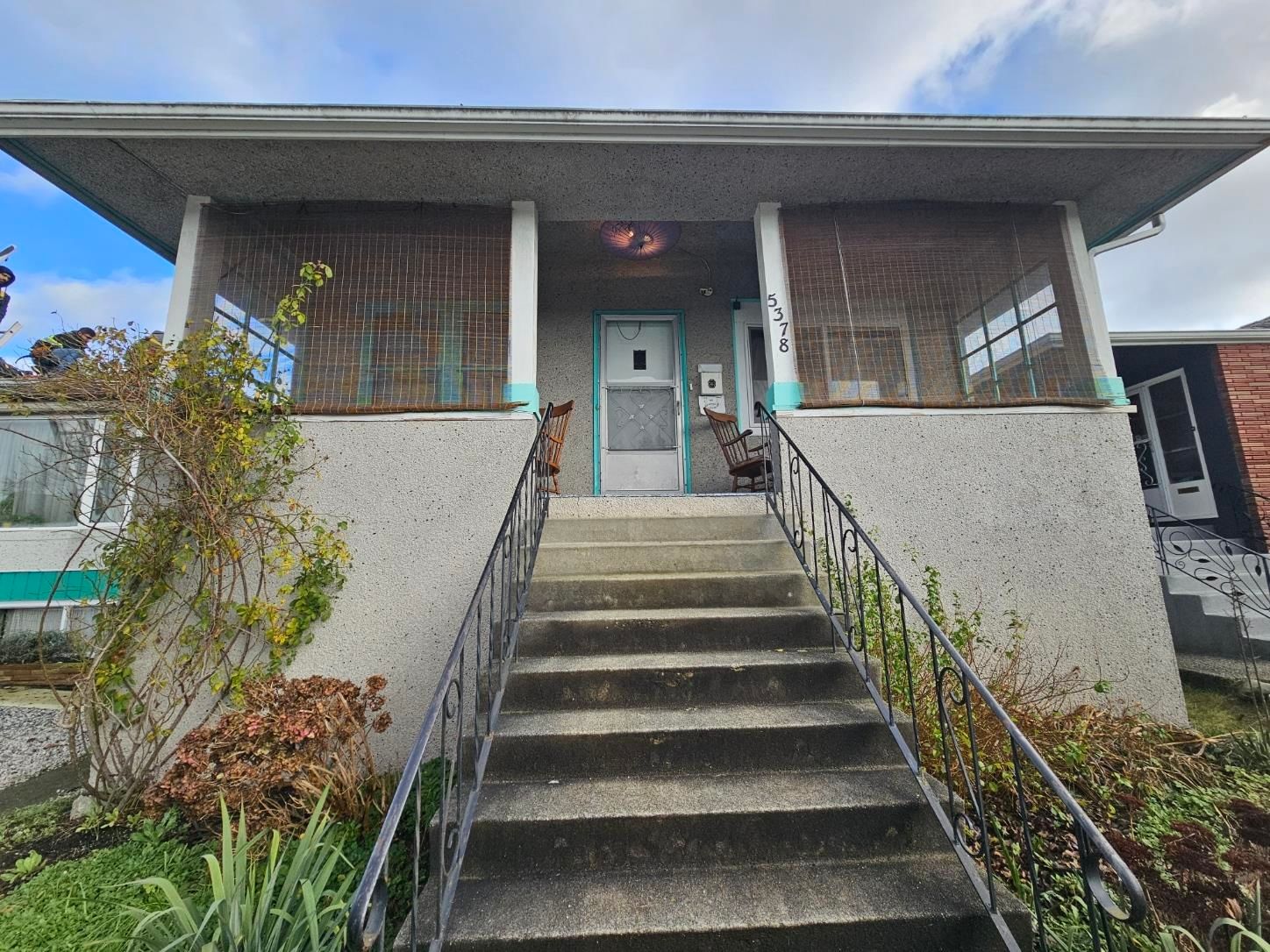 Listing Image 4