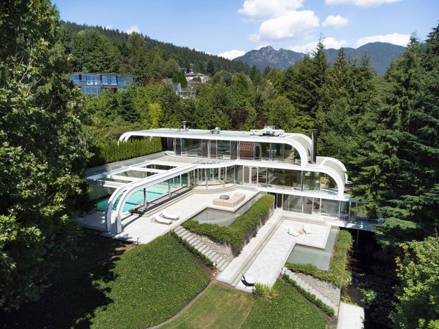 1056 Groveland Road