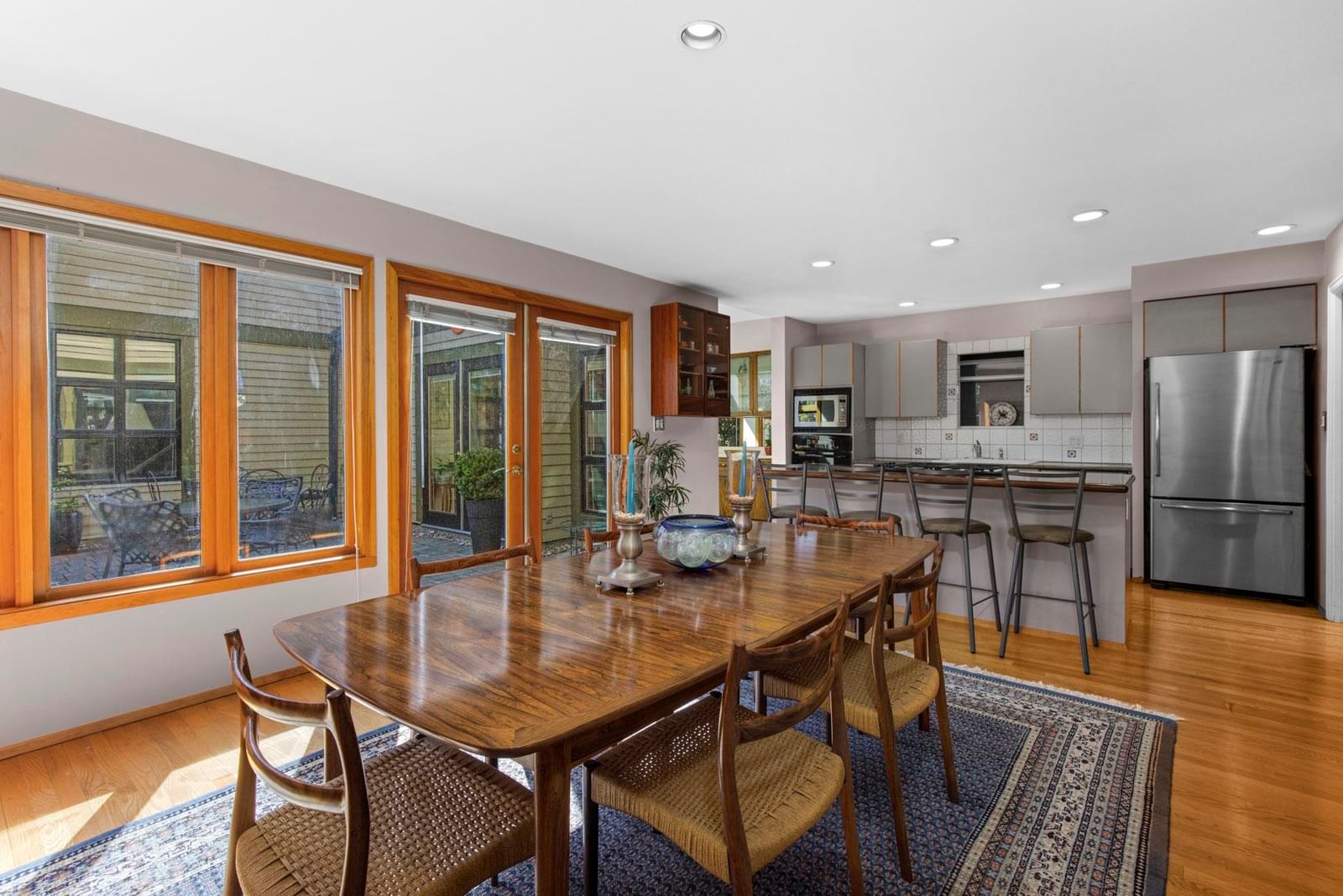 Listing Image 9