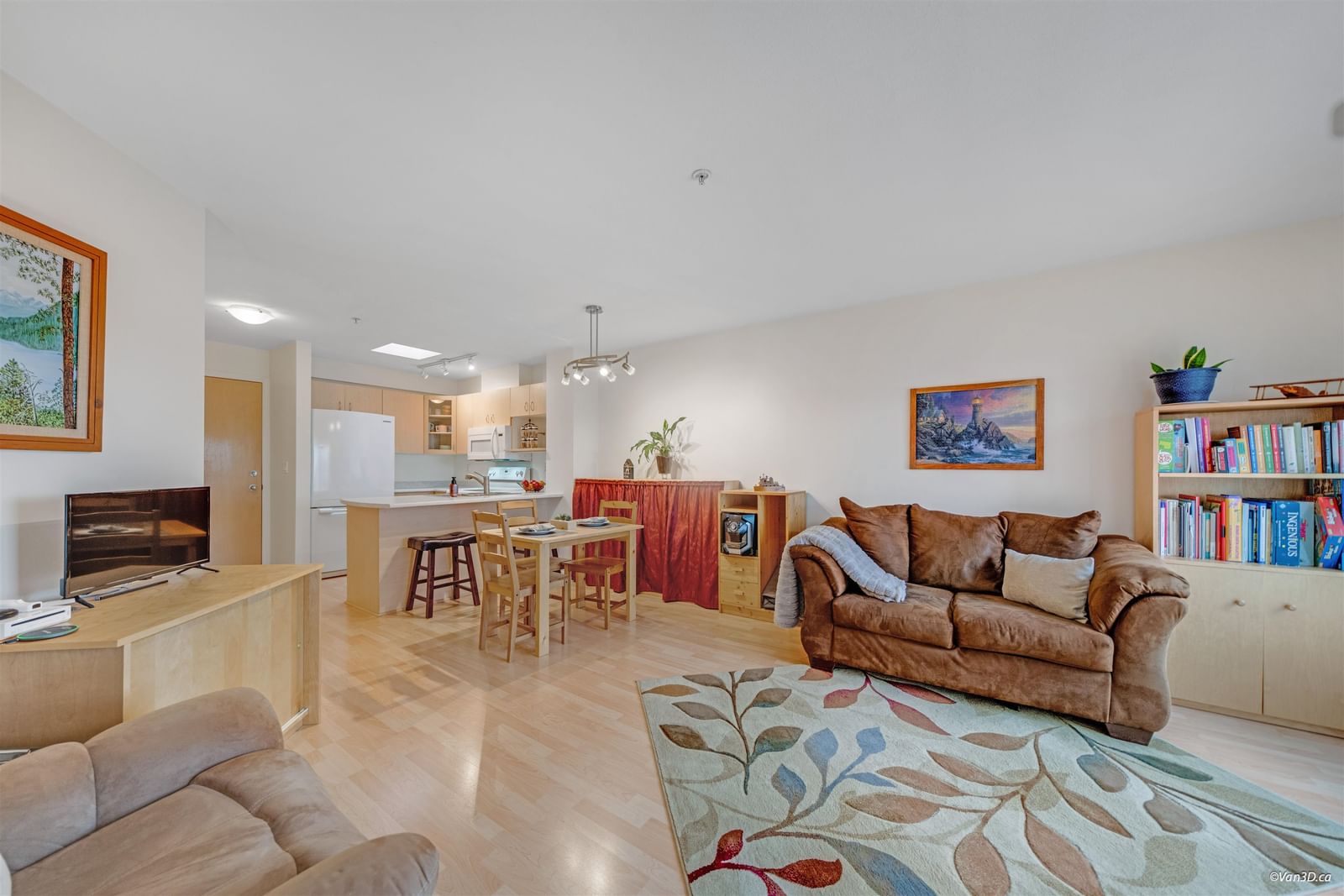 Listing Image 9