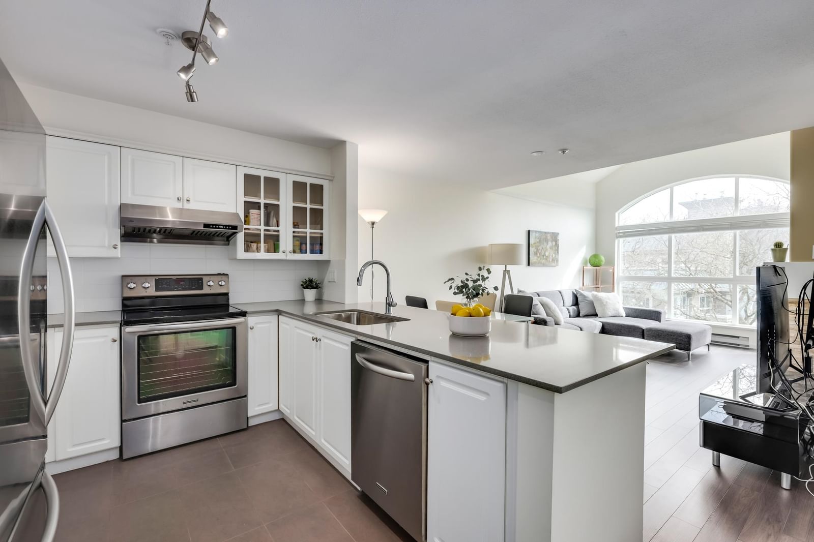 Listing Image 13