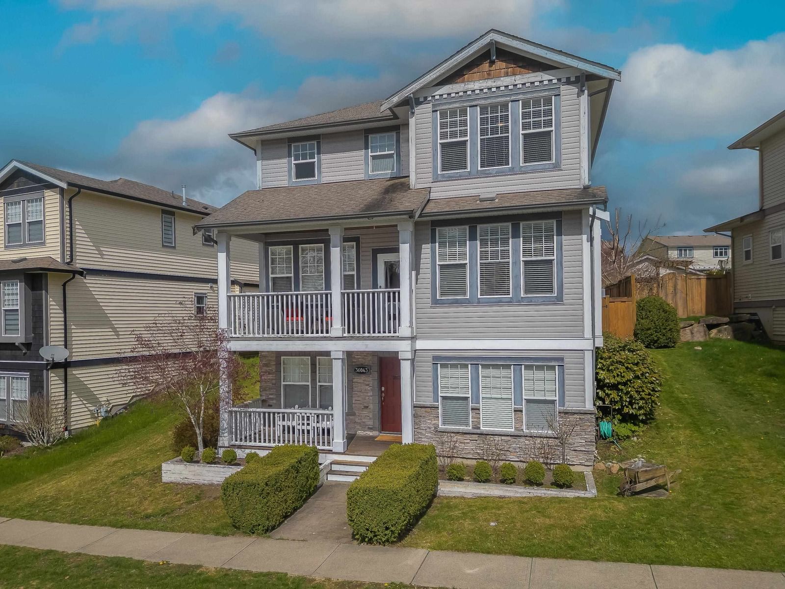 Listing Image 1