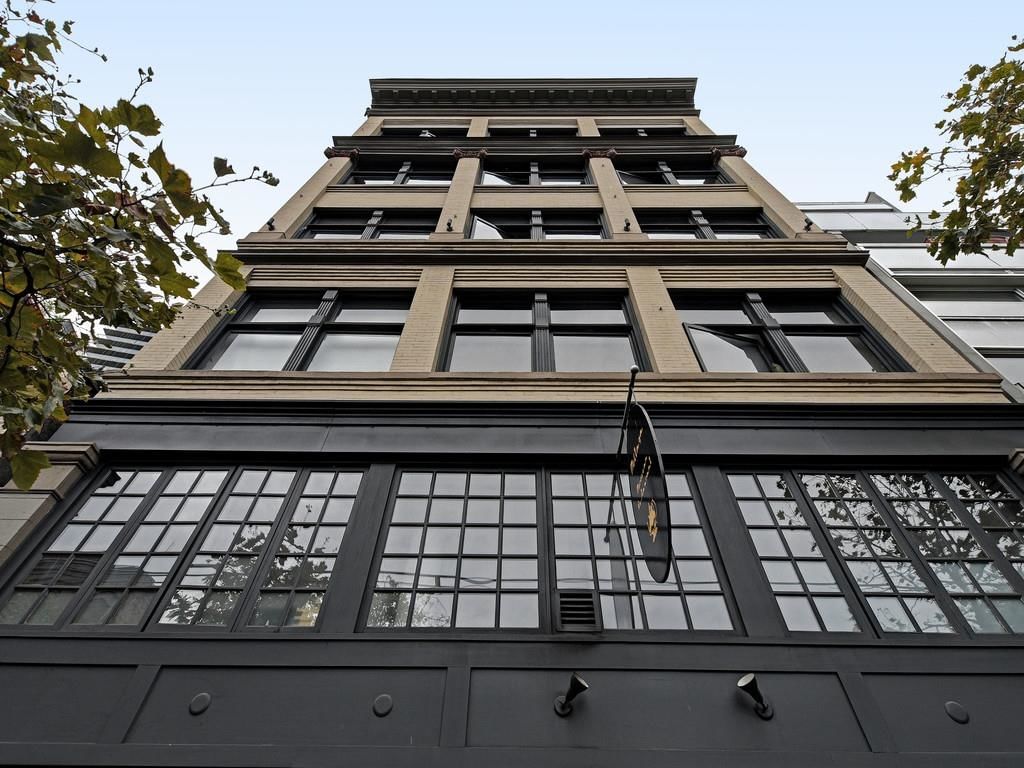 Listing Image 20
