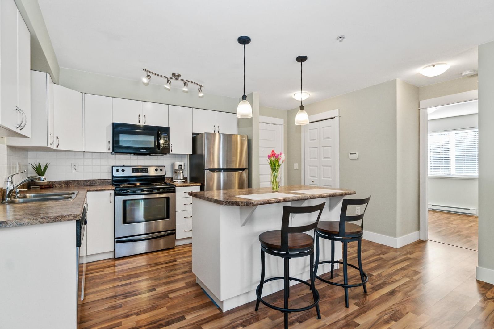 Listing Image 15