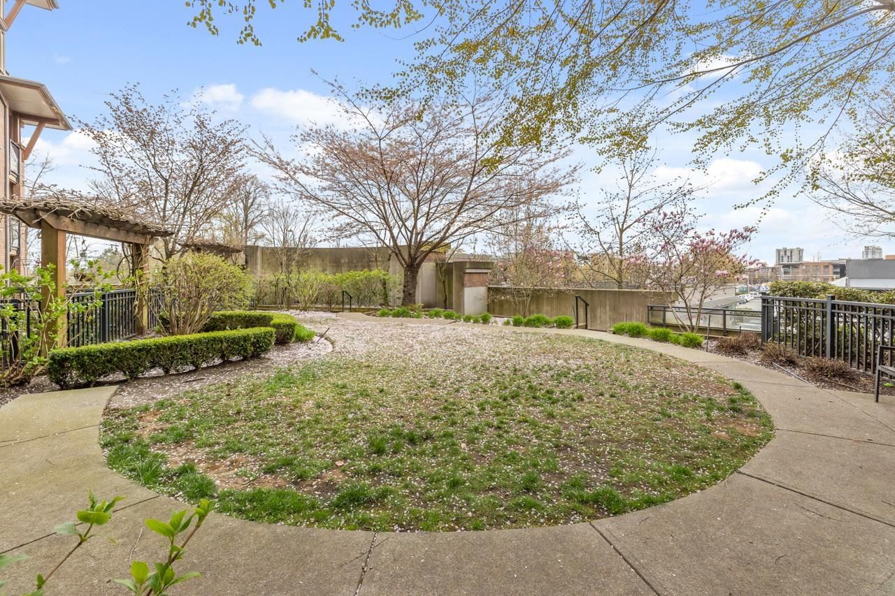 Listing Image 20