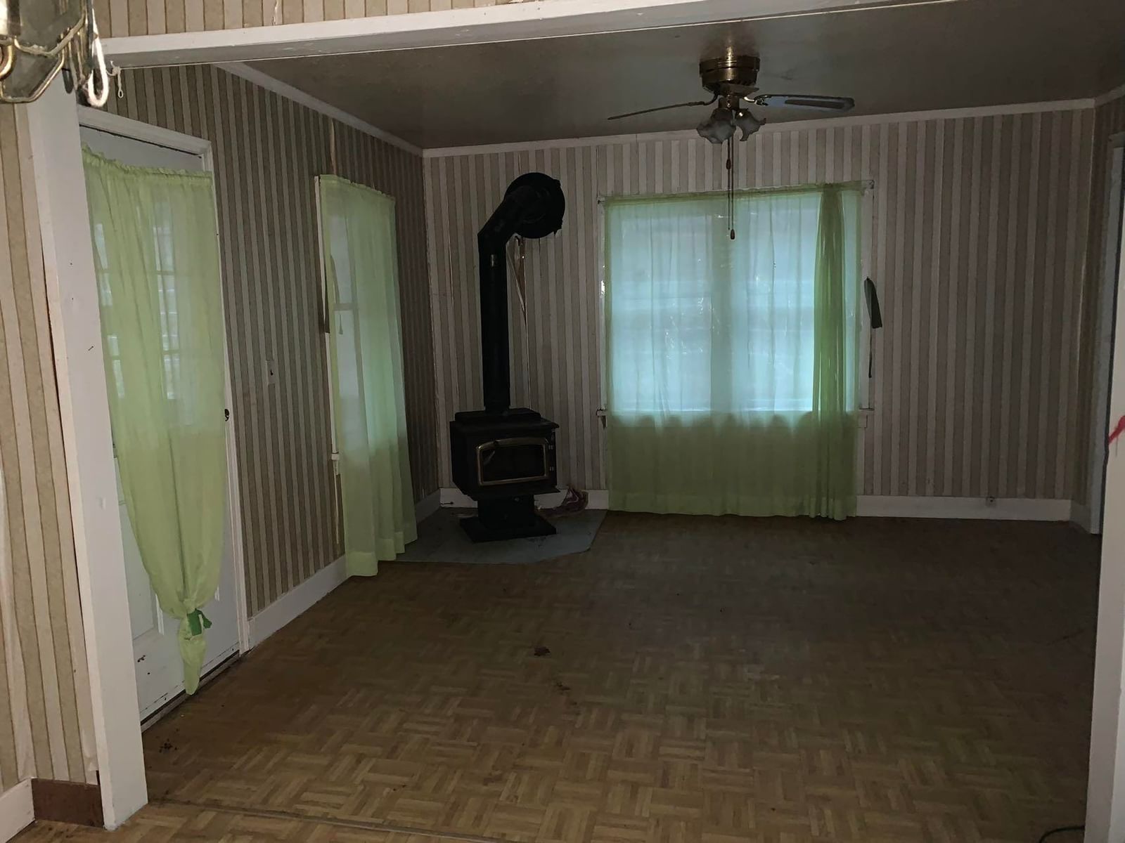 Listing Image 13