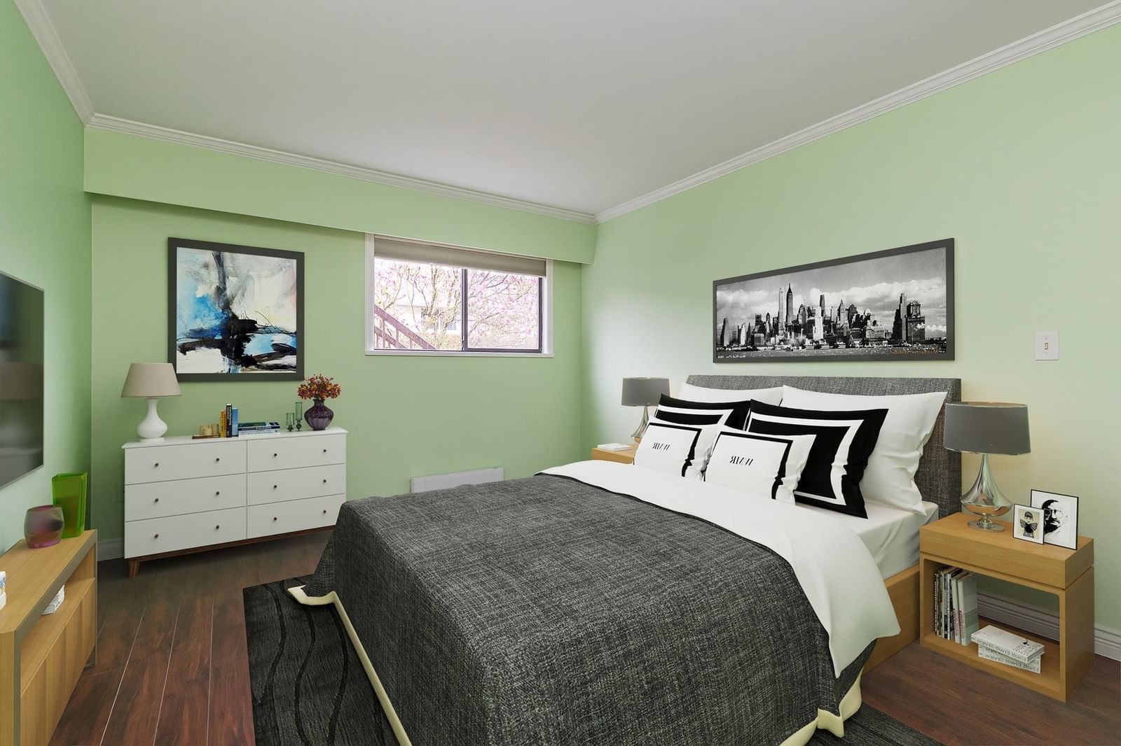 Listing Image 19