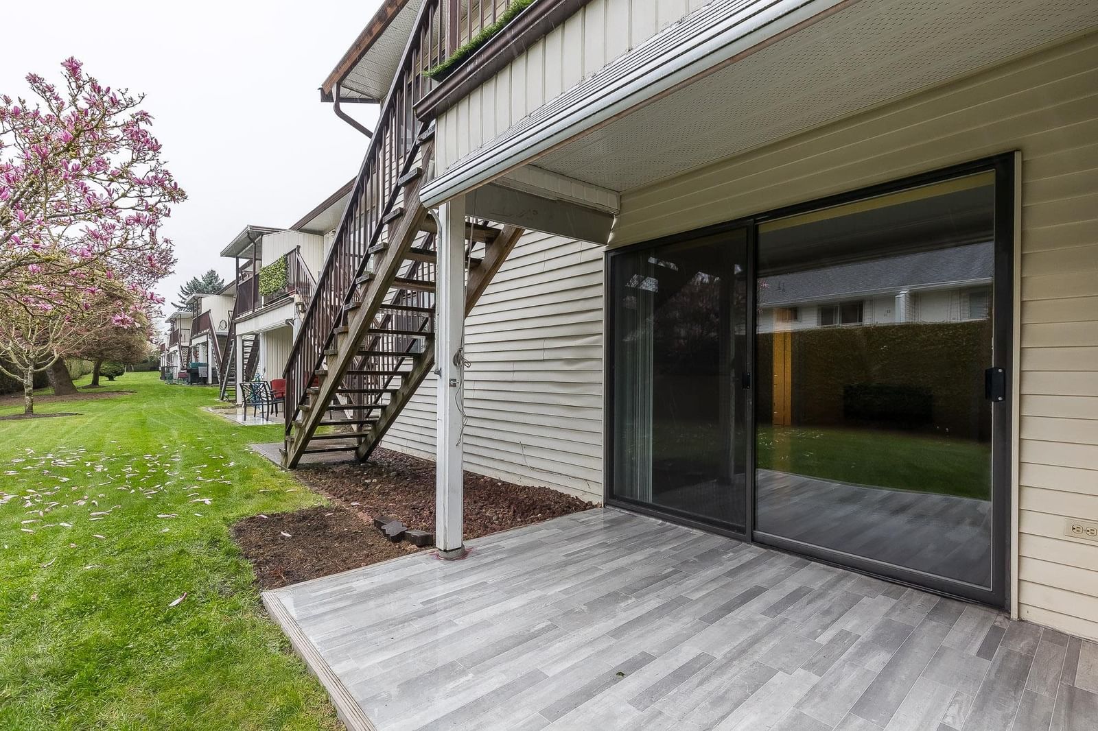 Listing Image 24