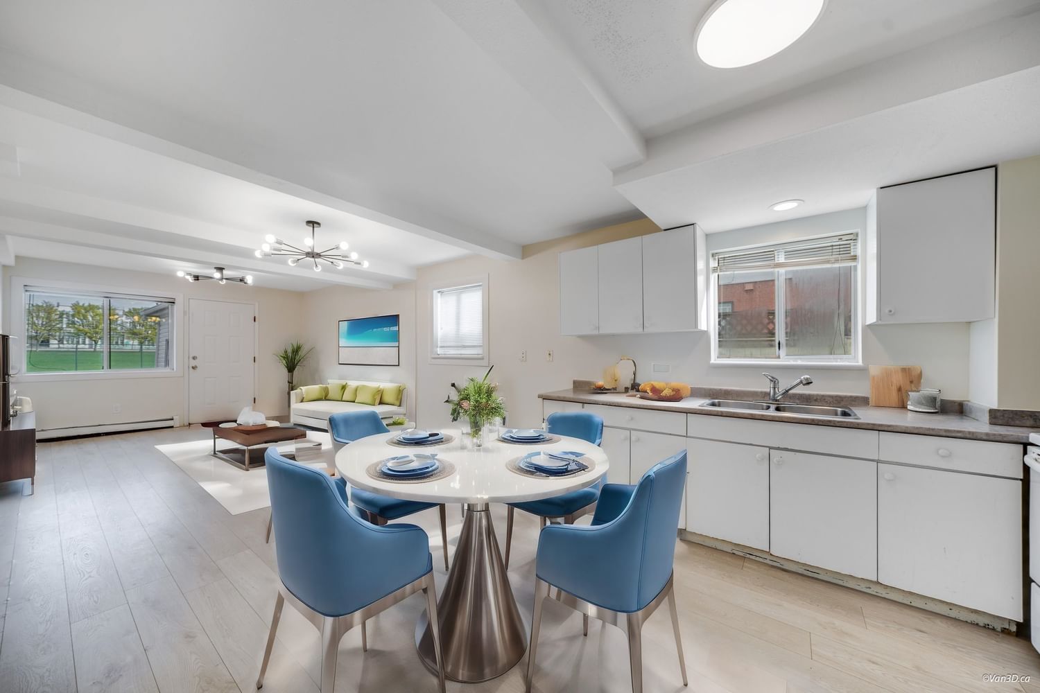 Listing Image 12