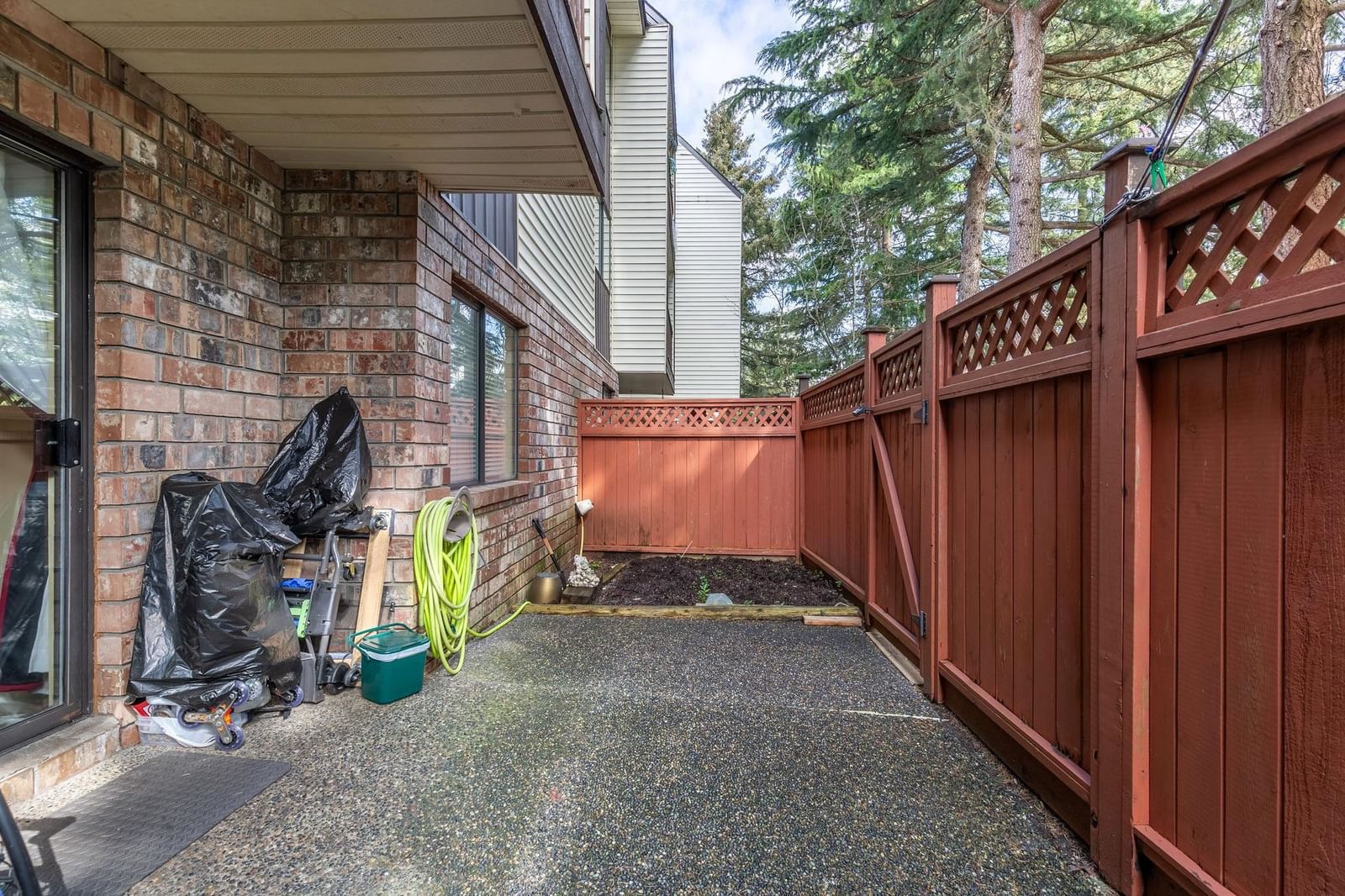 Listing Image 25