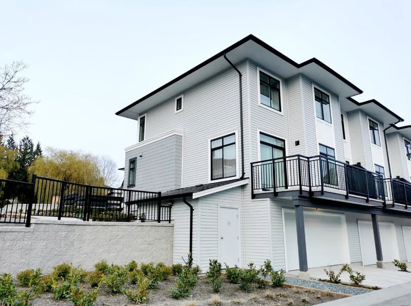 52 - 15255 Sitka Drive, Surrey, V3S 0B1 | Image 3