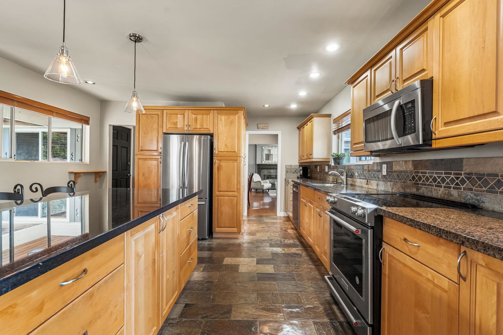Listing Image 13