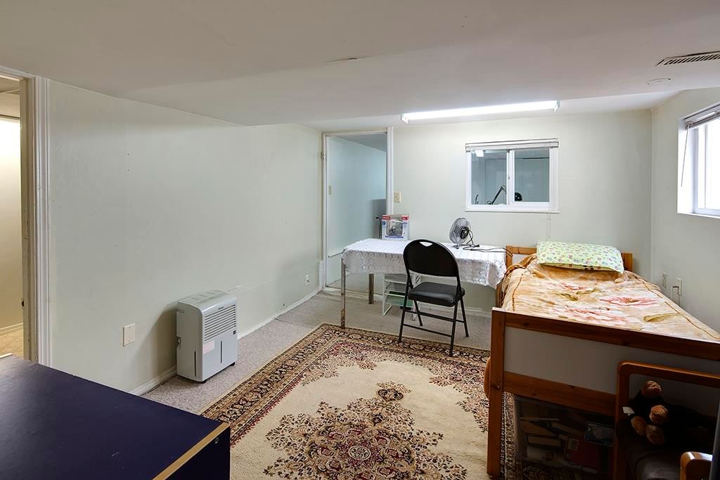 Listing Image 17