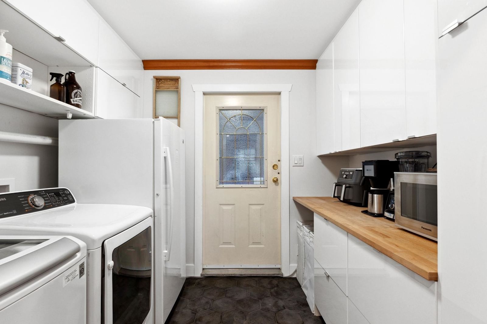 Listing Image 15