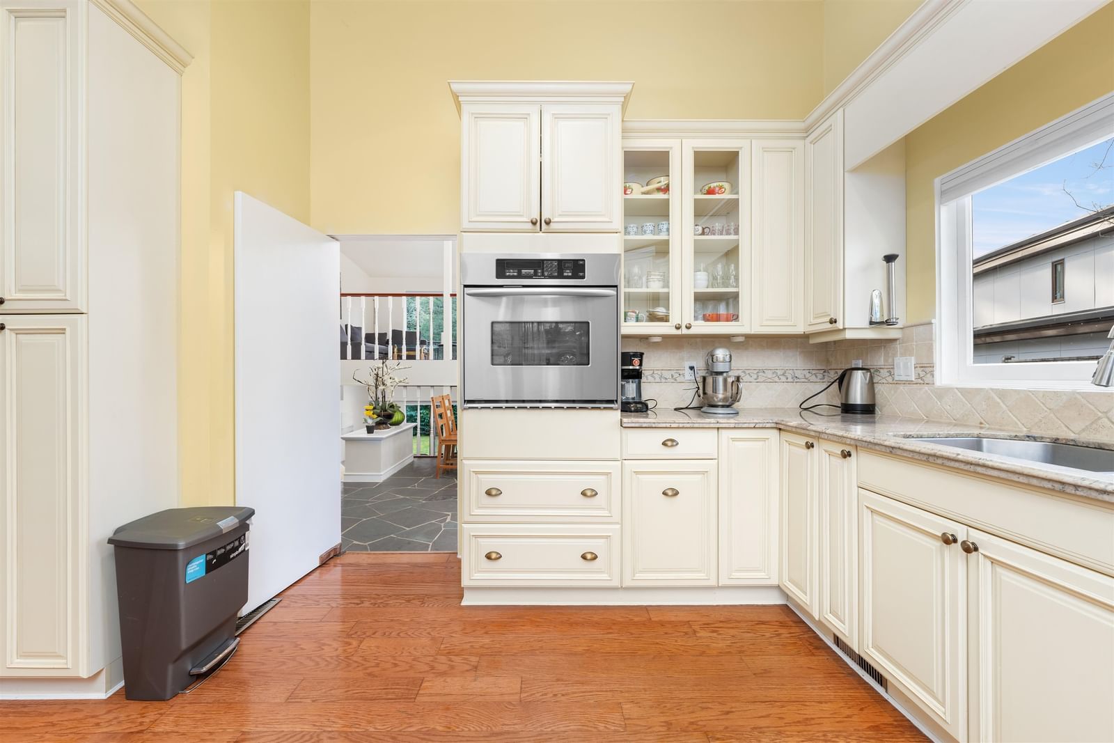 Listing Image 18