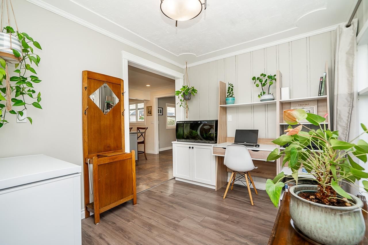 Listing Image 17