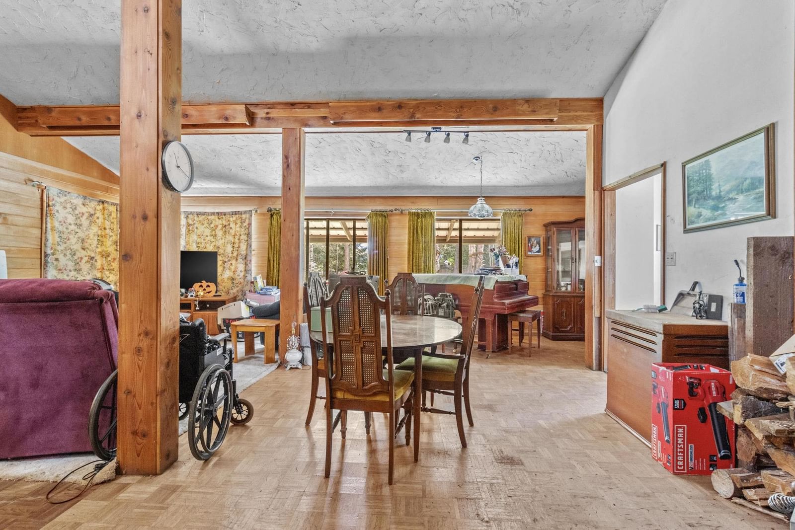 Listing Image 11