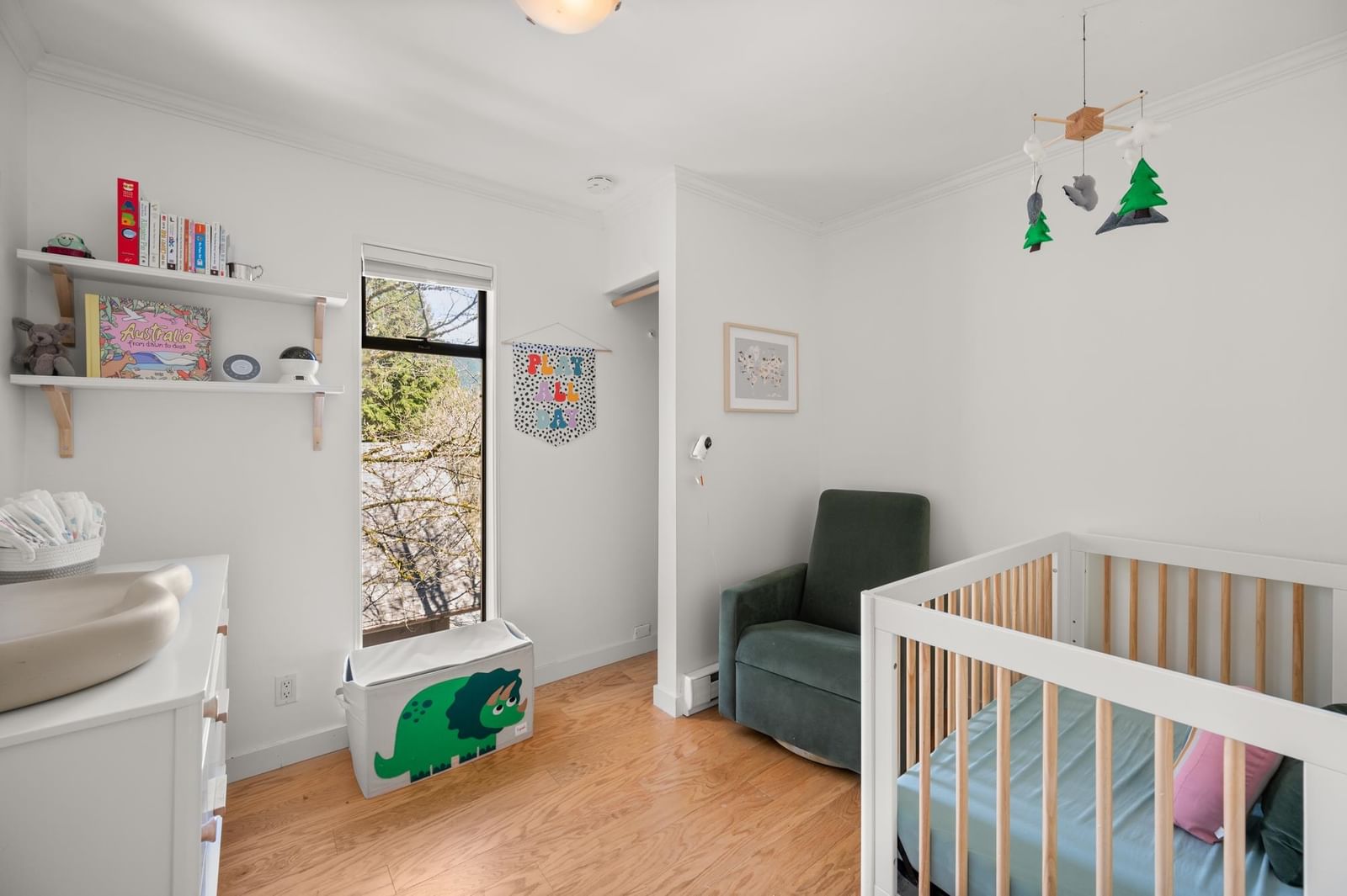 Listing Image 19