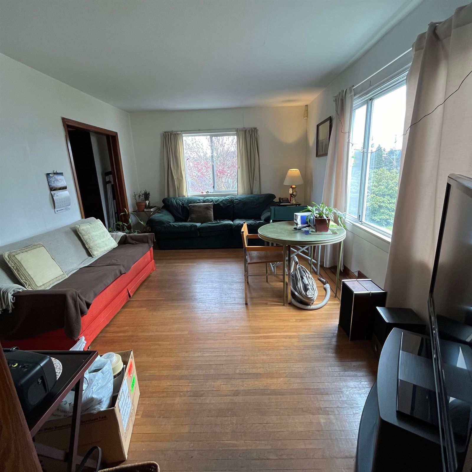 Listing Image 3