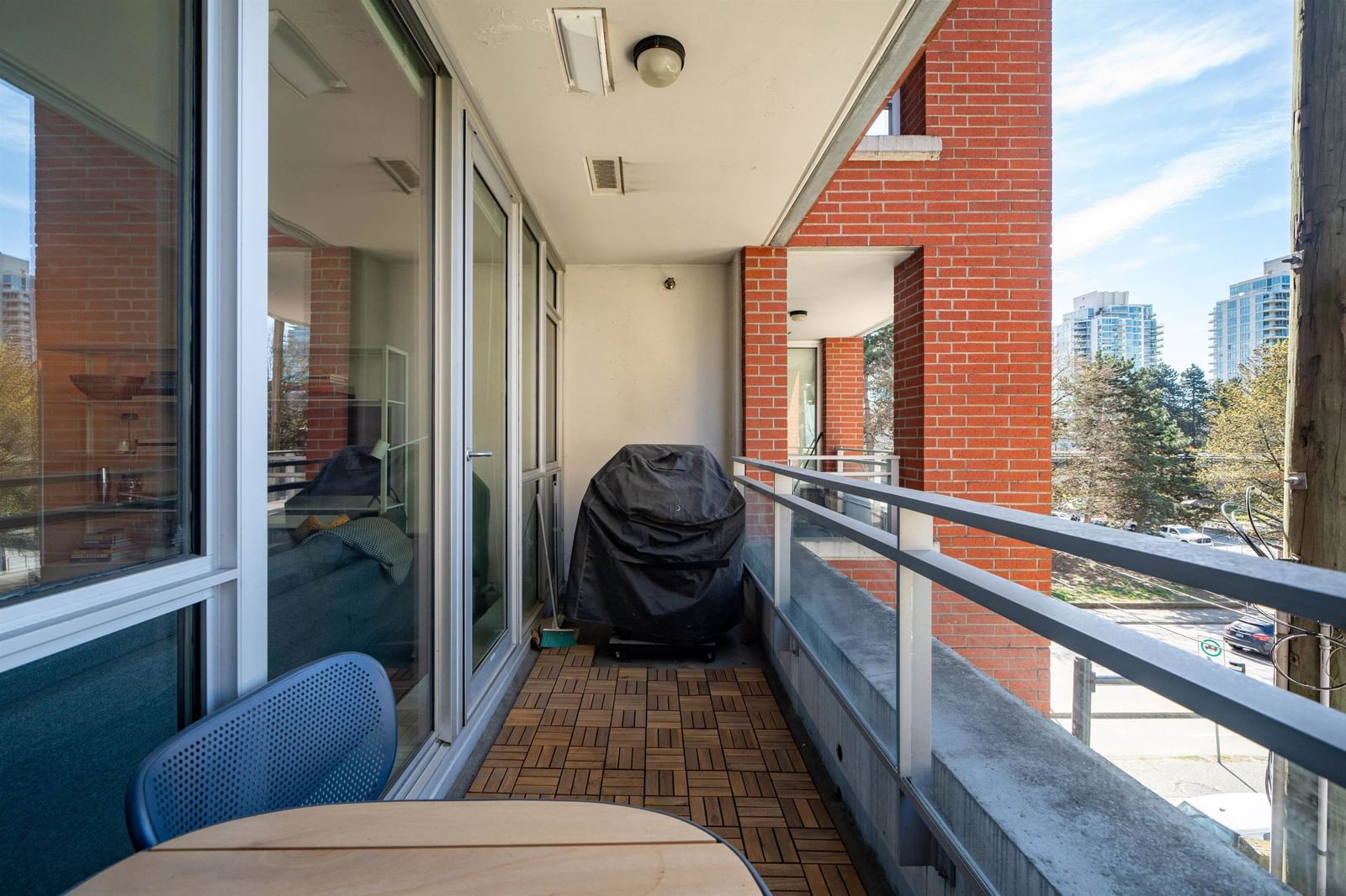 Listing Image 14