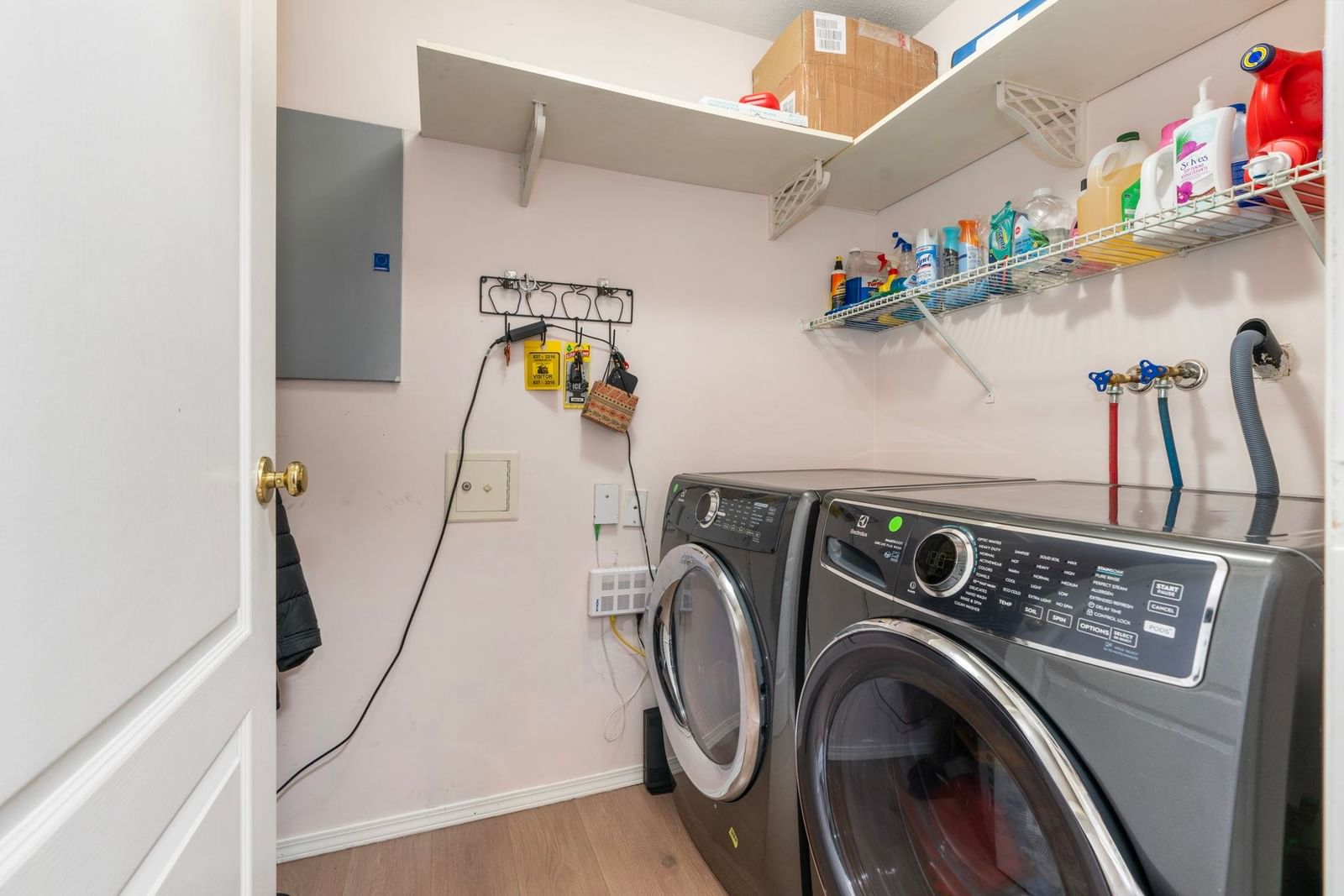 Listing Image 18