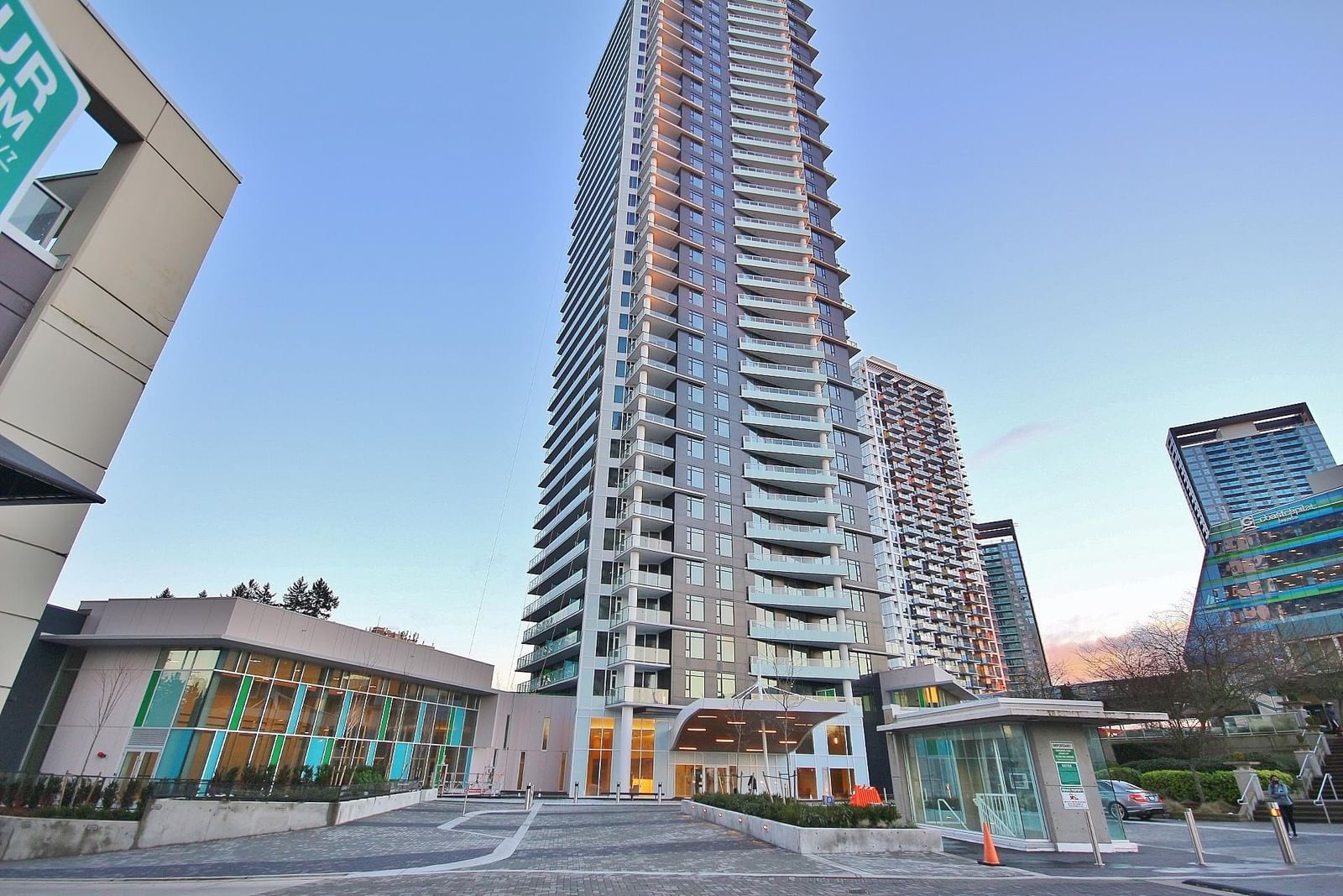 Listing Image 1