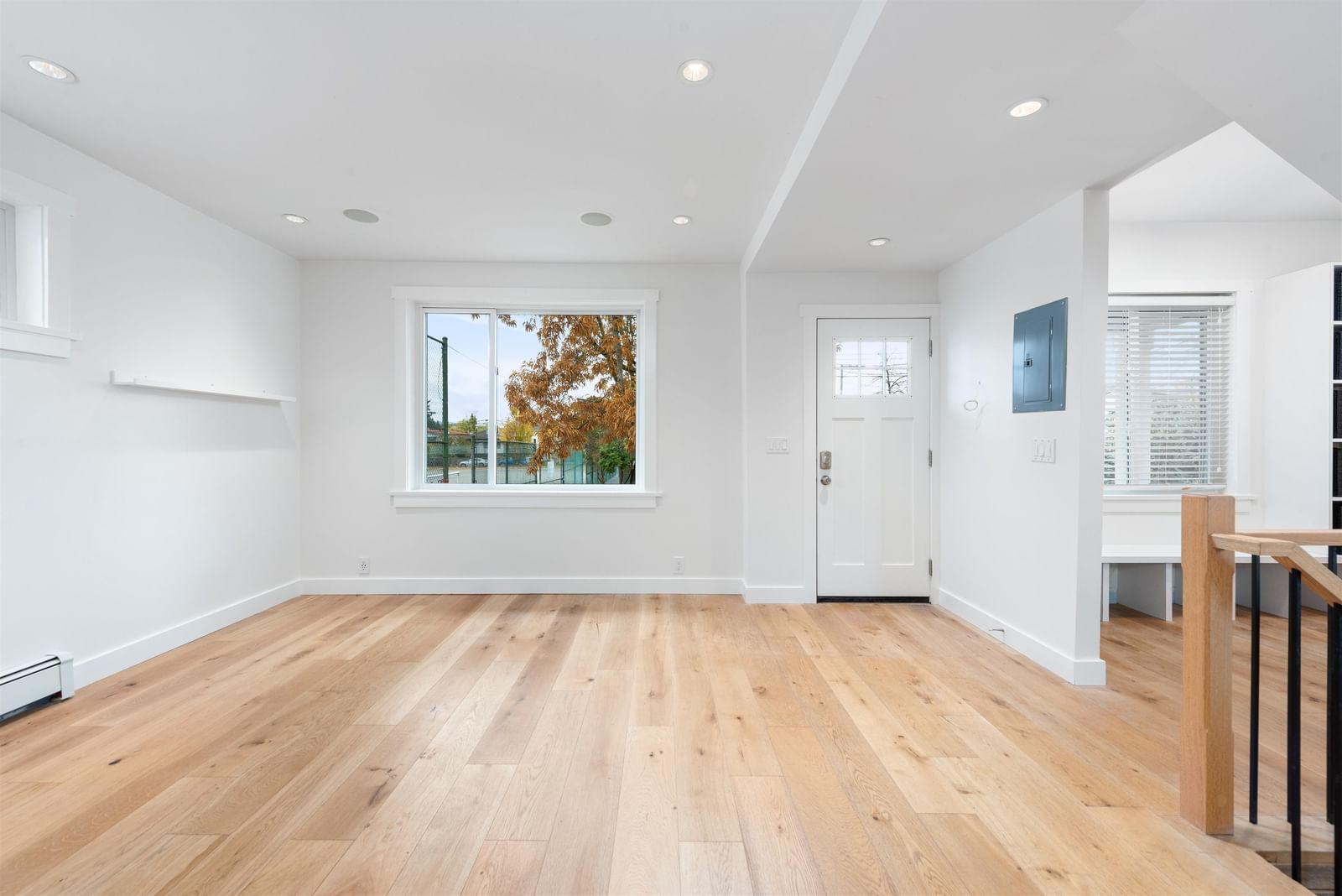 Listing Image 7