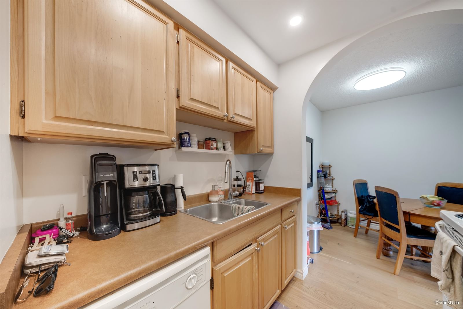 Listing Image 14