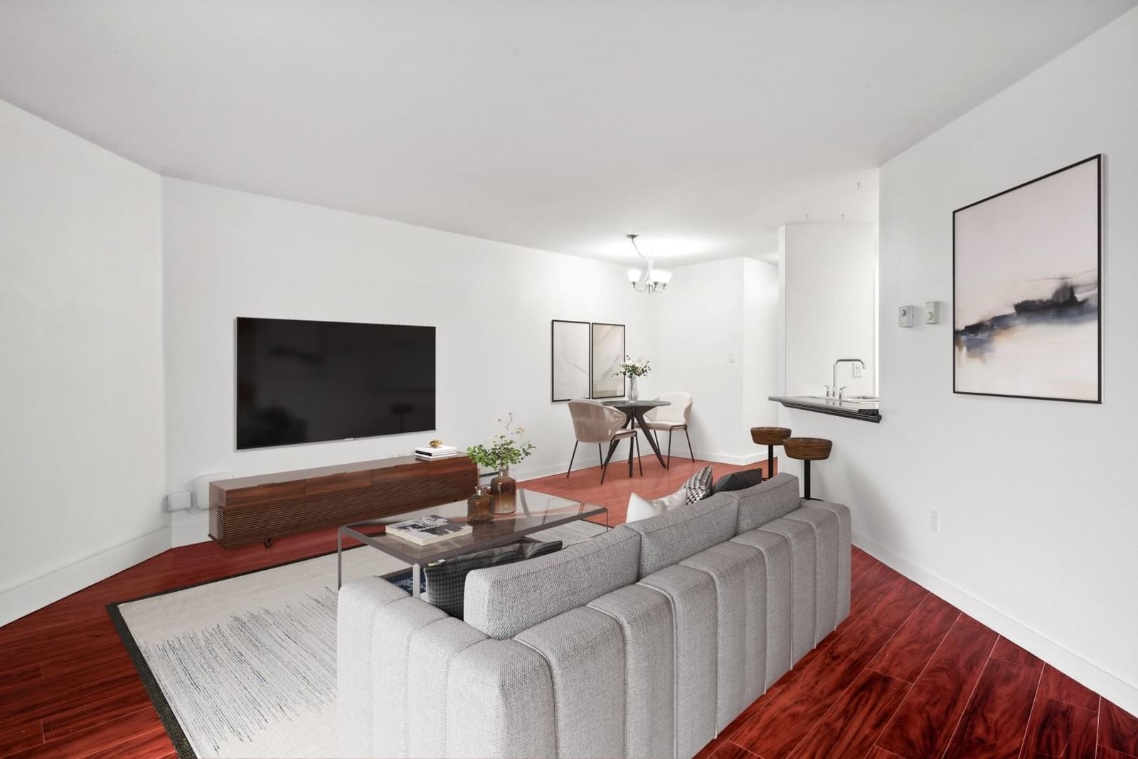 Listing Image 5