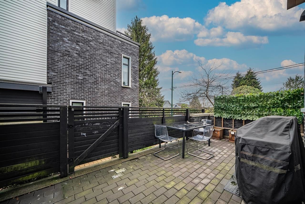 Listing Image 9