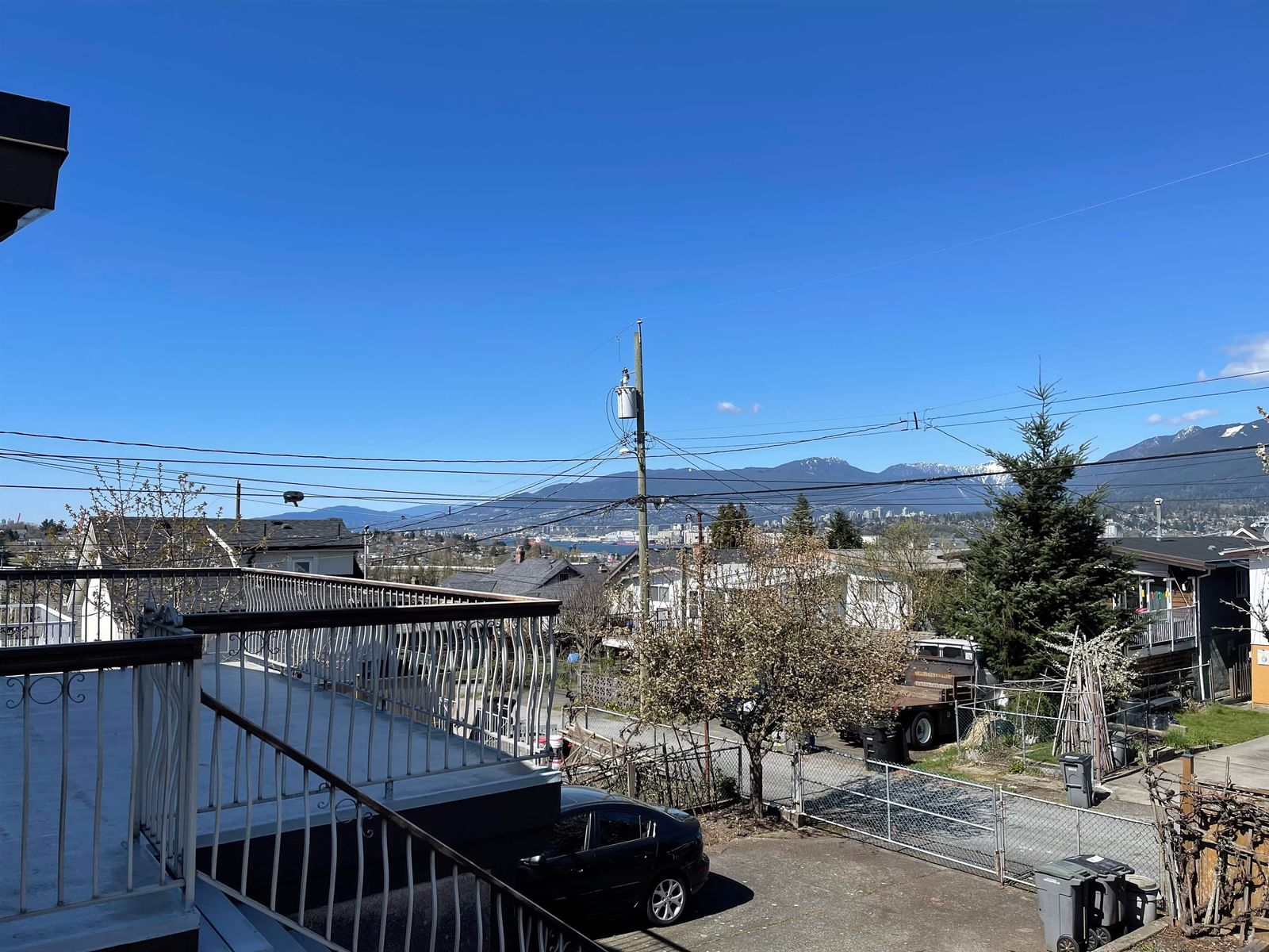 Listing Image 6
