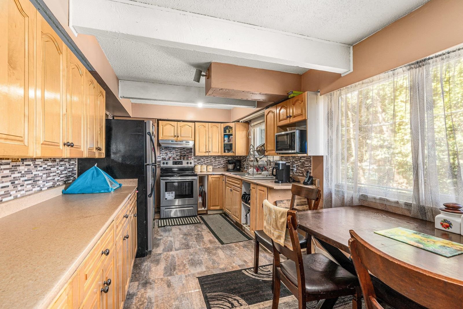 Listing Image 12