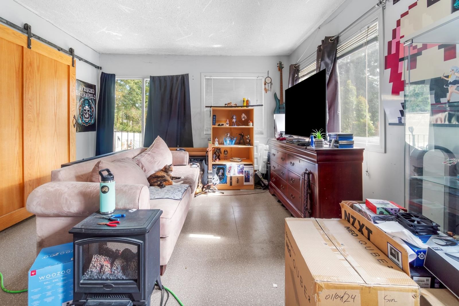 Listing Image 10