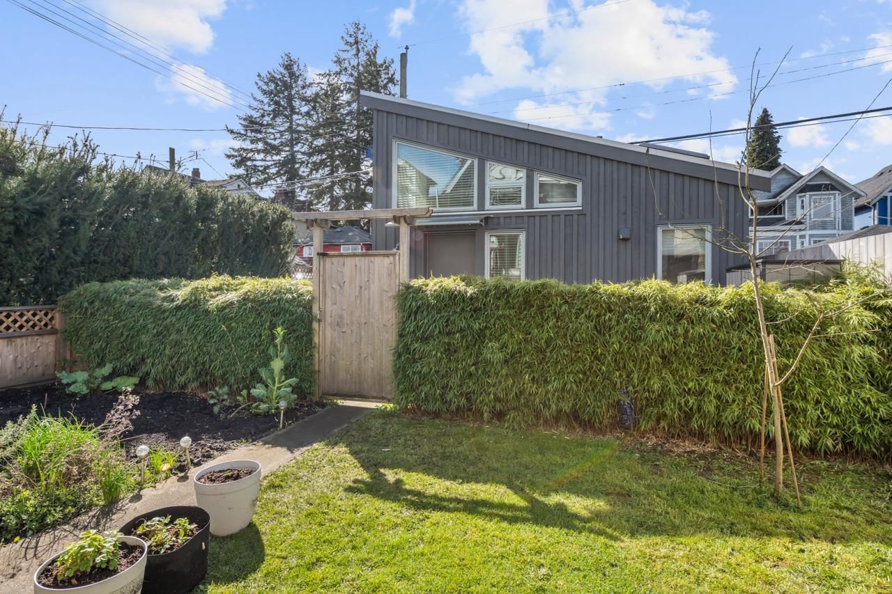 Listing Image 18