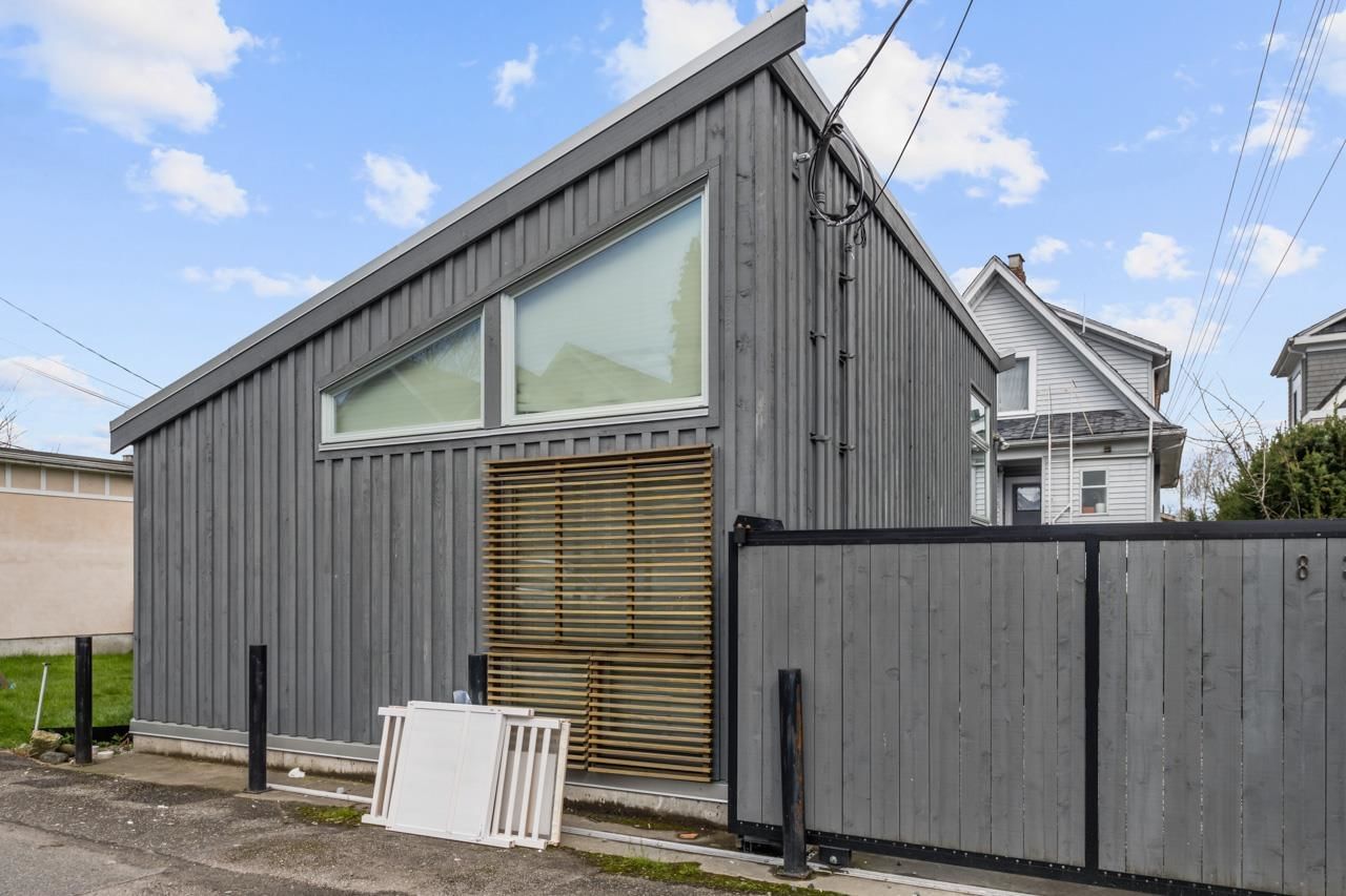Listing Image 19