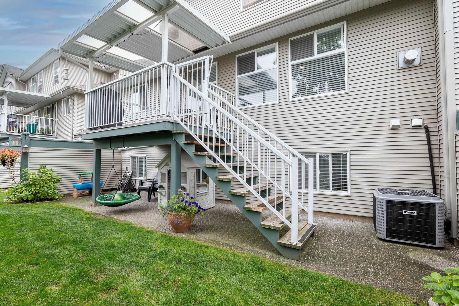 Listing Image 8