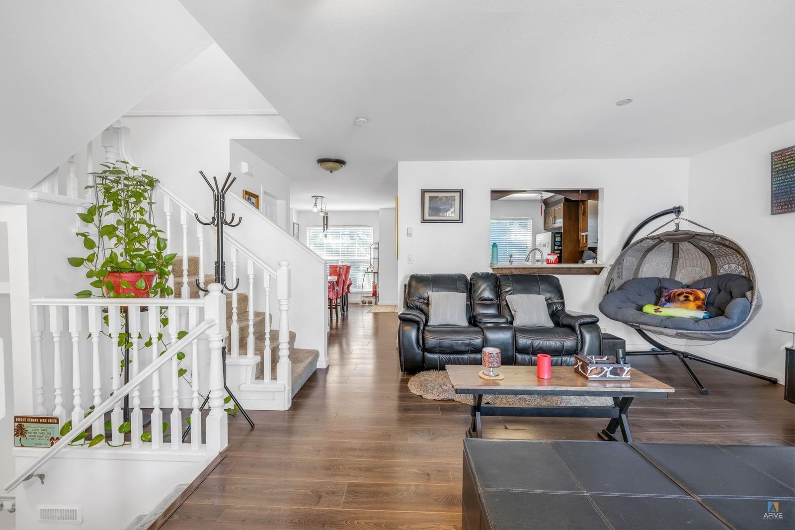 Listing Image 24