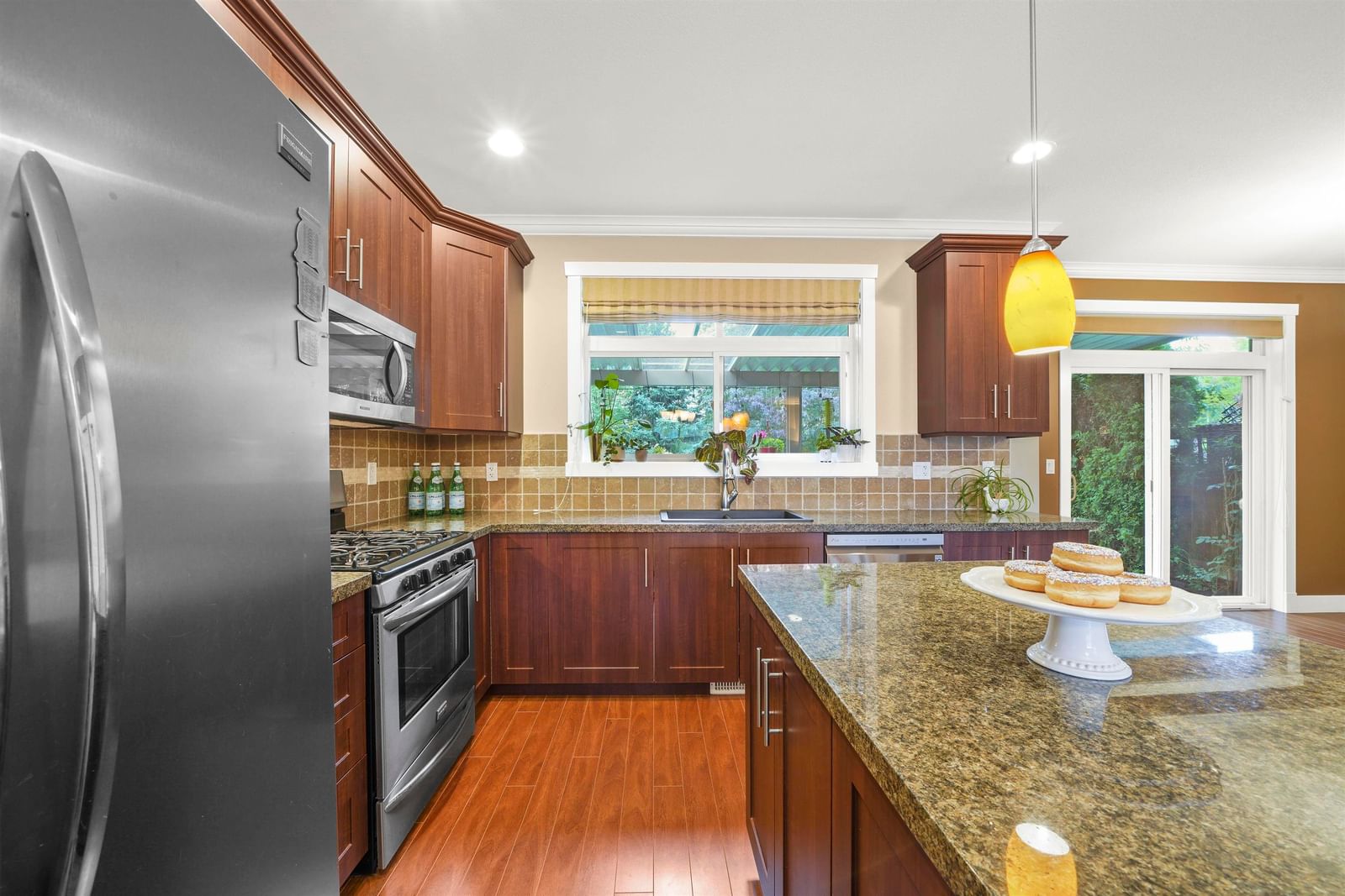 Listing Image 13