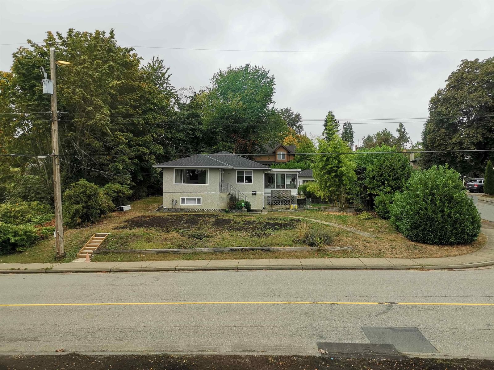 Listing Image 16
