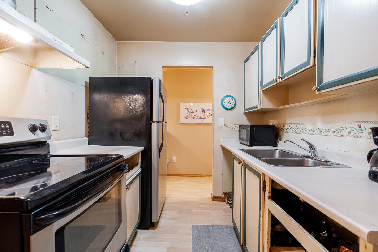 Listing Image 19