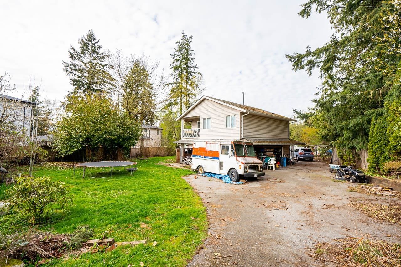Listing Image 9