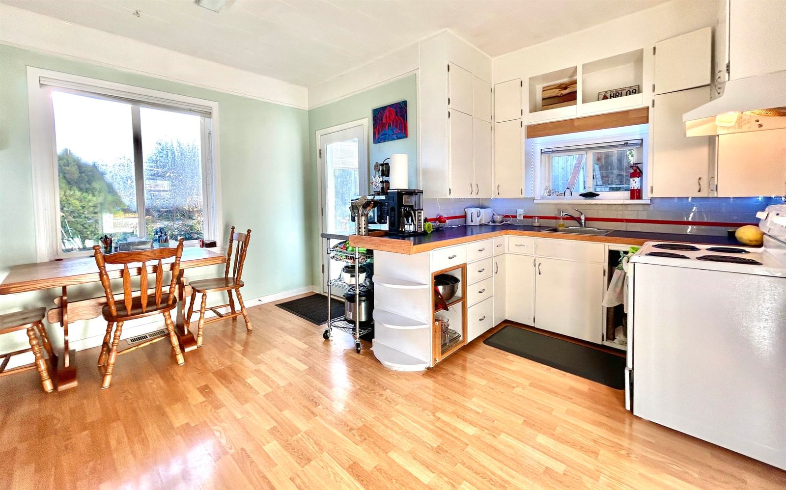Listing Image 10