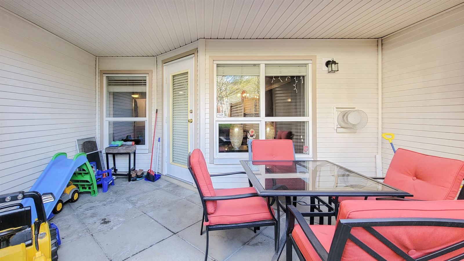 Listing Image 17