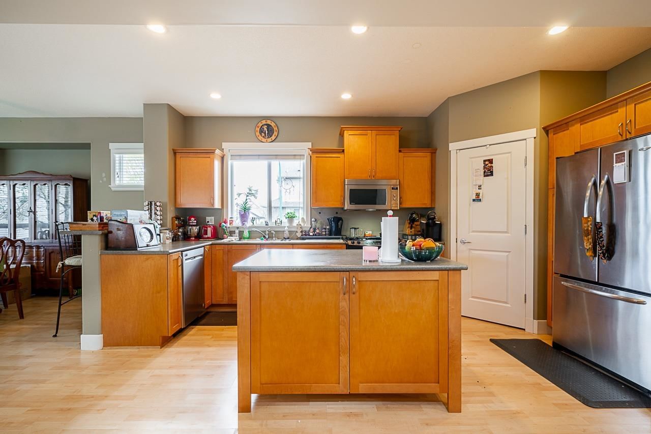 Listing Image 12