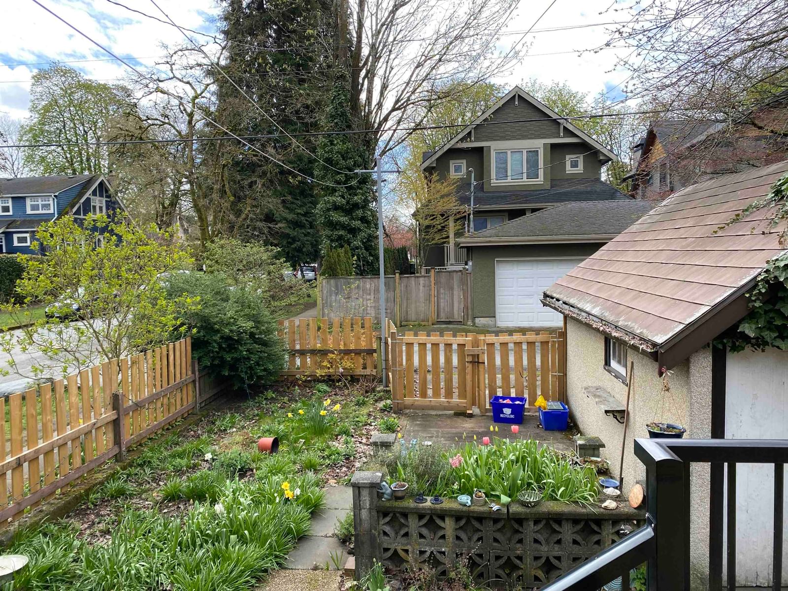 Listing Image 10