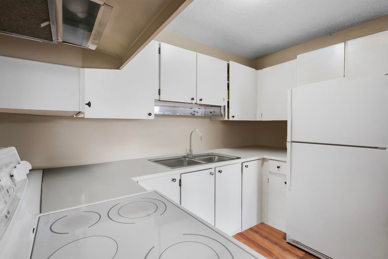 311 - 2055 Suffolk Avenue, Port Coquitlam, V3B 1H4 | Image 2