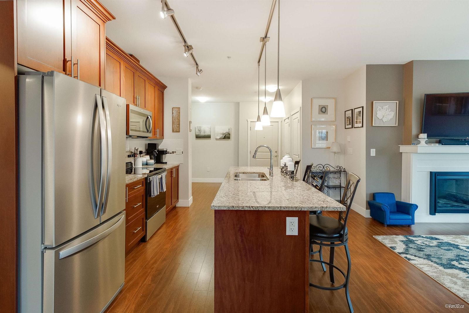 Listing Image 11