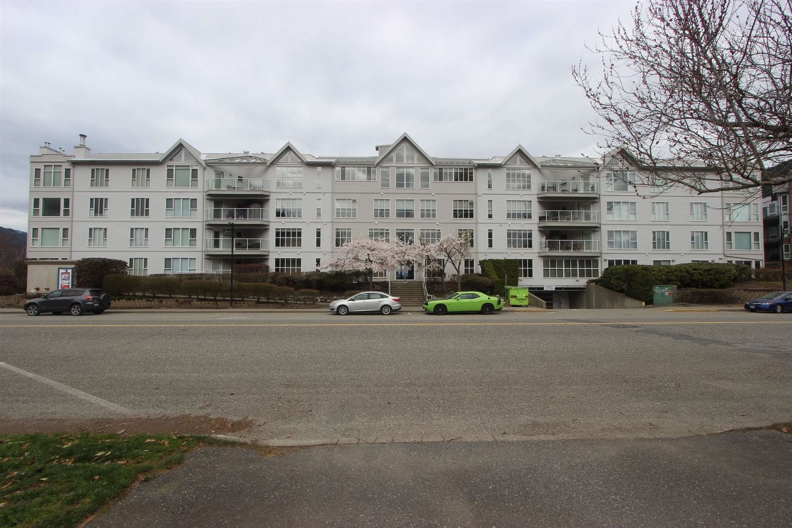 Listing Image 23