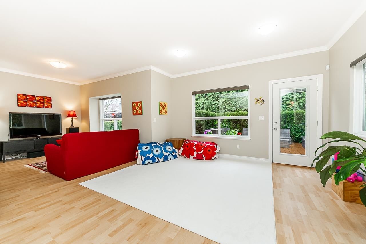 Listing Image 13